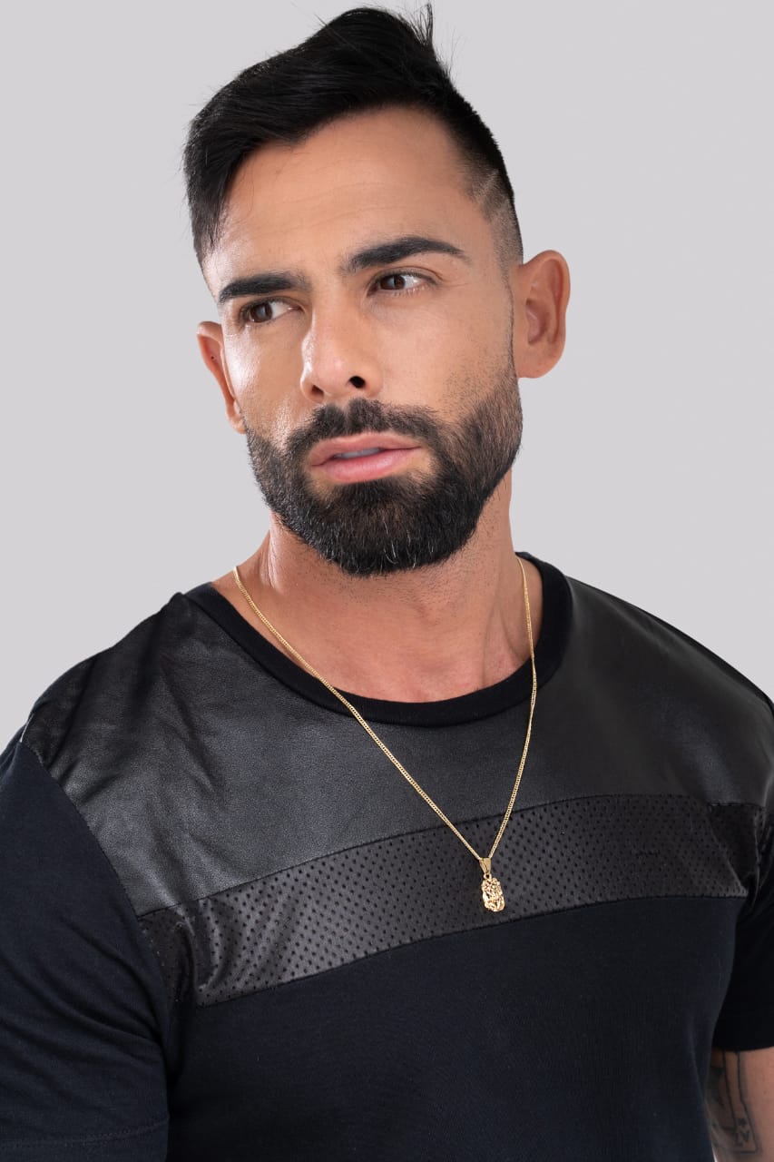 Dije Rostro Mediano Tallado