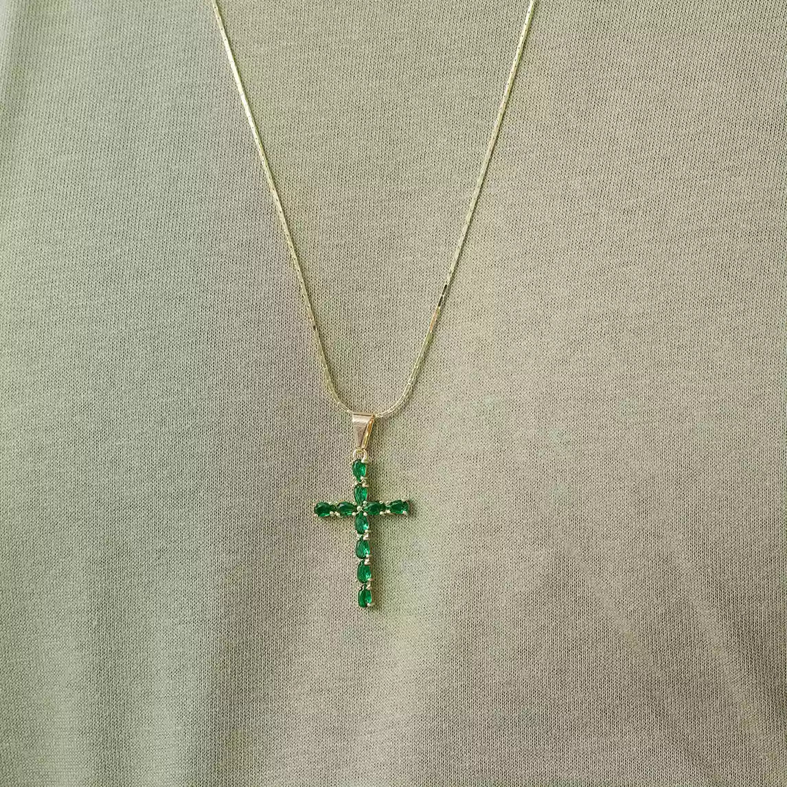 Dije Cruz Emerald