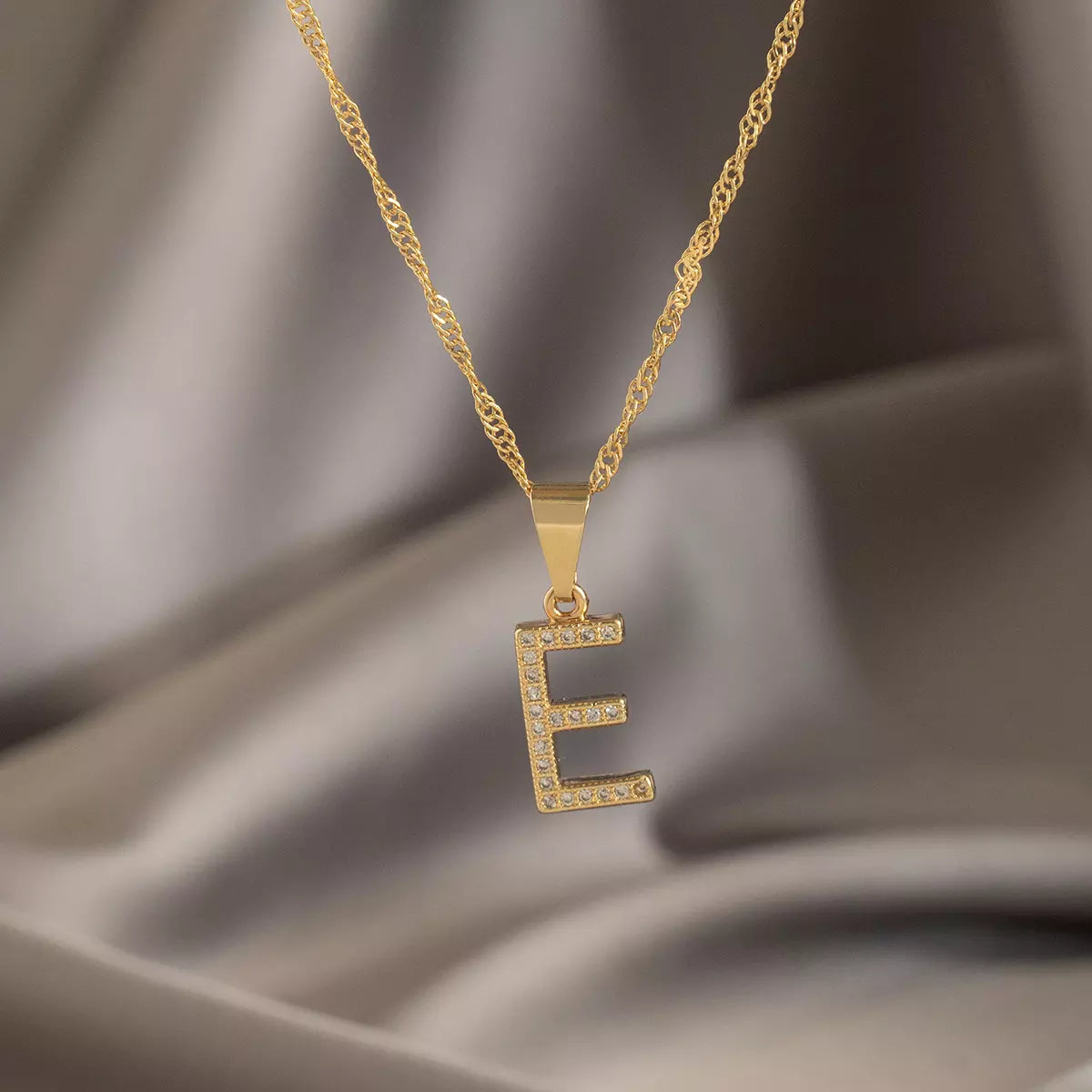 Dije Letras E