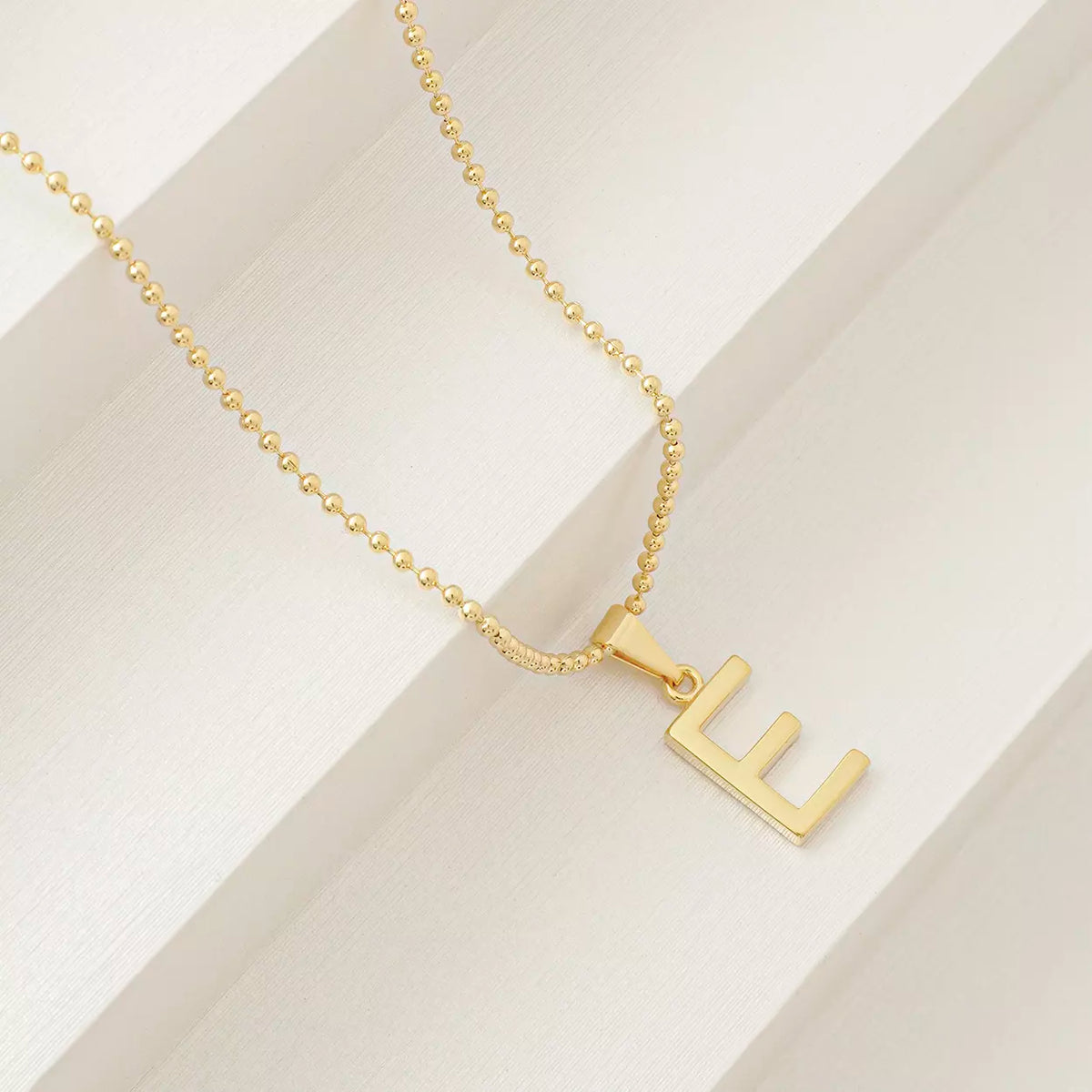 Dije Letras E
